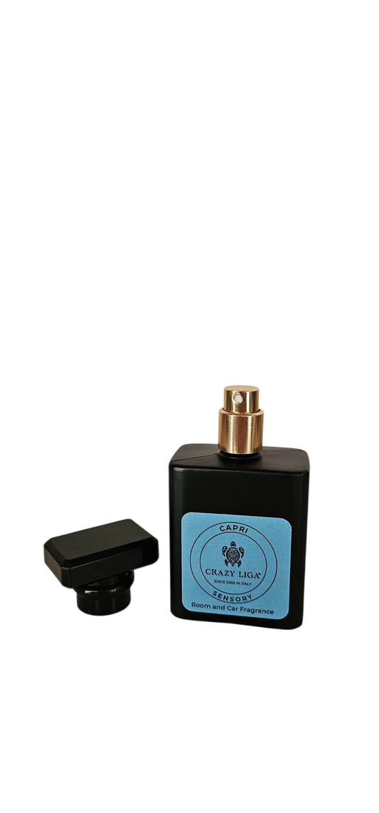 Fragranza Capri in  flacone  spray nero opaco da 50ml.