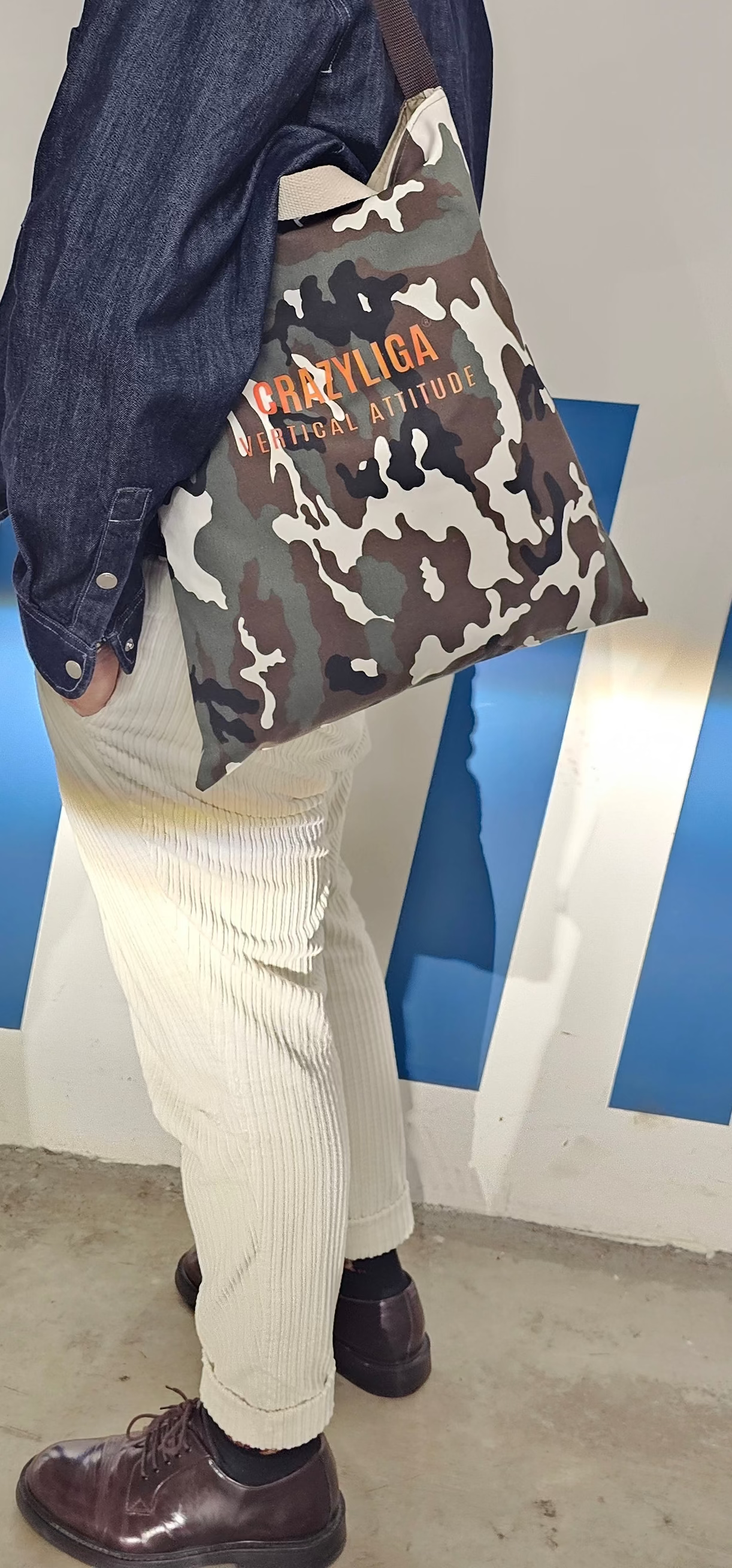 STREET AND BUSINESS BAG 1