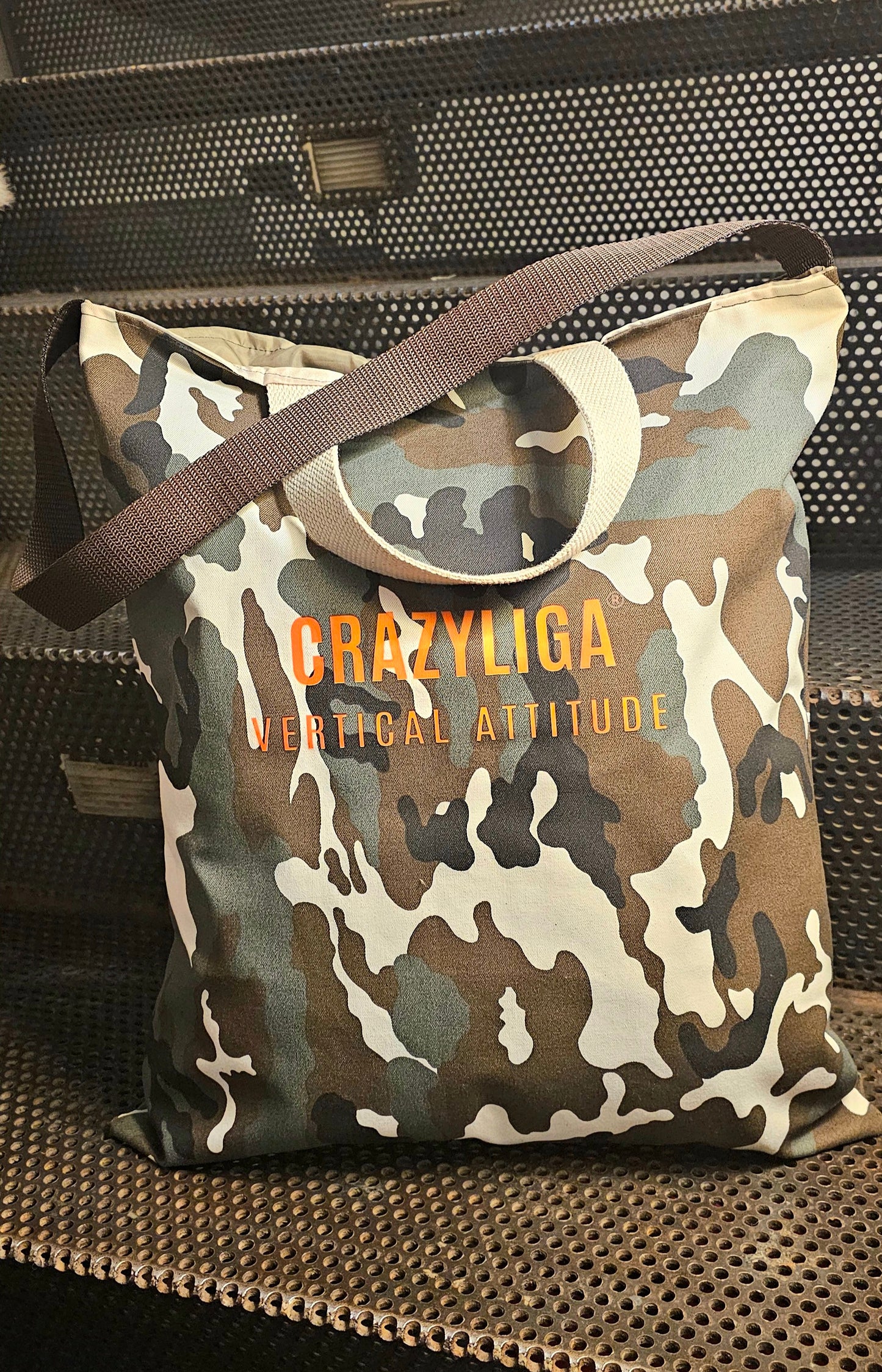 STREET AND BUSINESS BAG 1