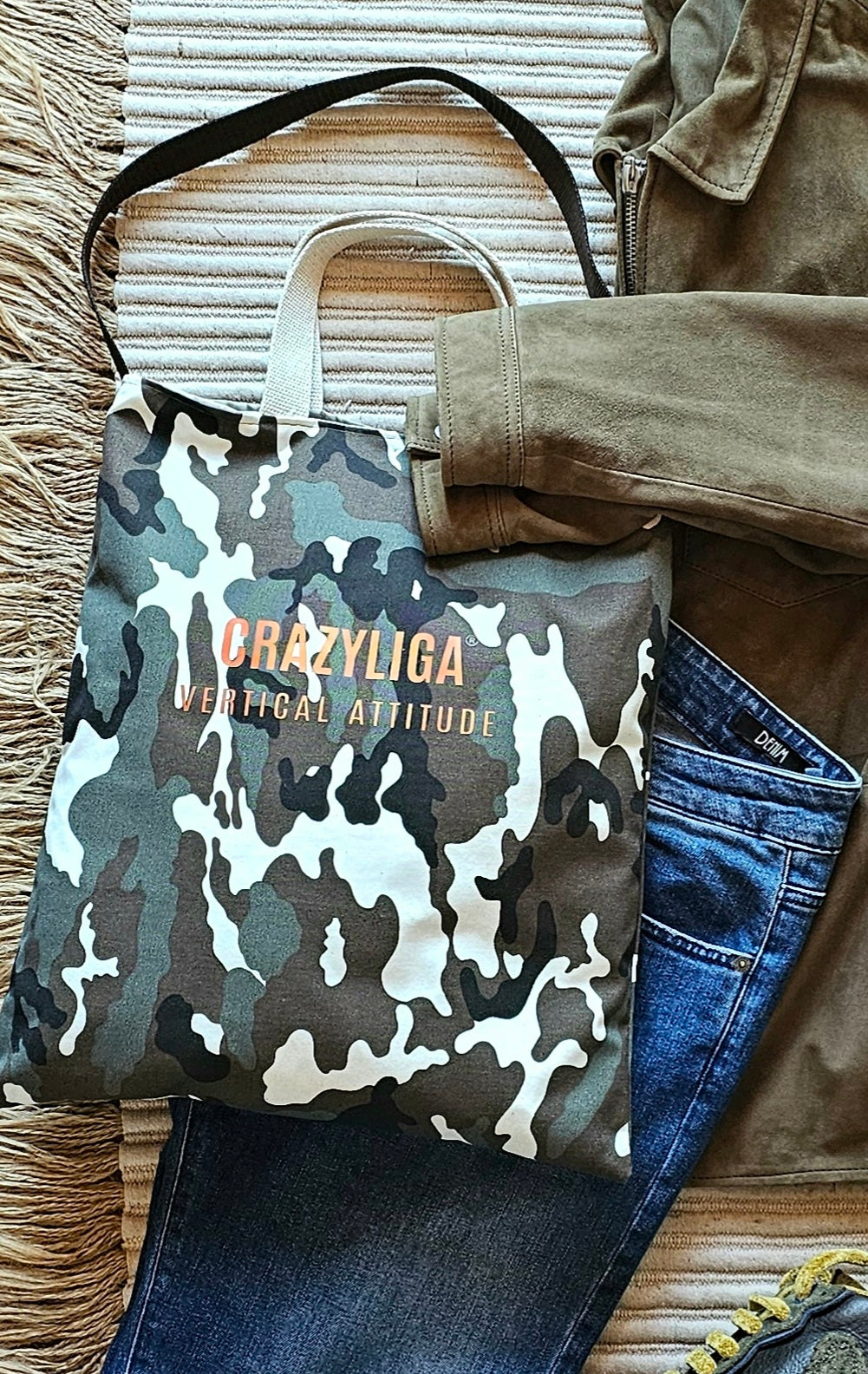 STREET AND BUSINESS BAG 1