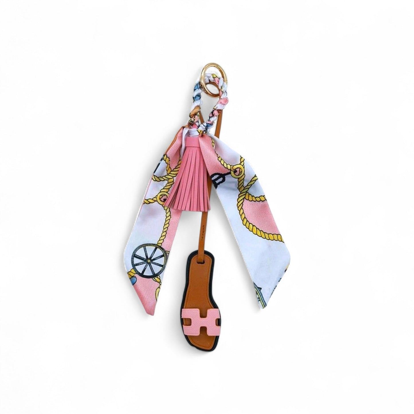 Portachiavi Fashion con Mini Sandalo, Nastro Decorativo e Nappina